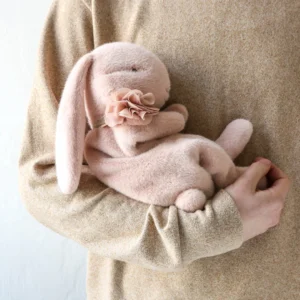 Conejito rosa dormido Maileg